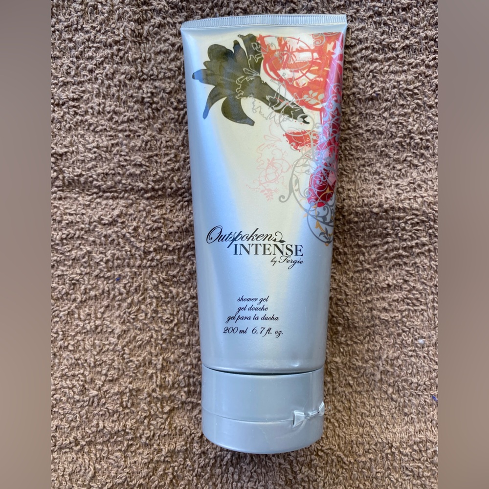 AVON WOMEN'S OUTSPOKEN INTENSE BY FERGIE SHOWER GEL 6.7 FL. OZ. *** NEW